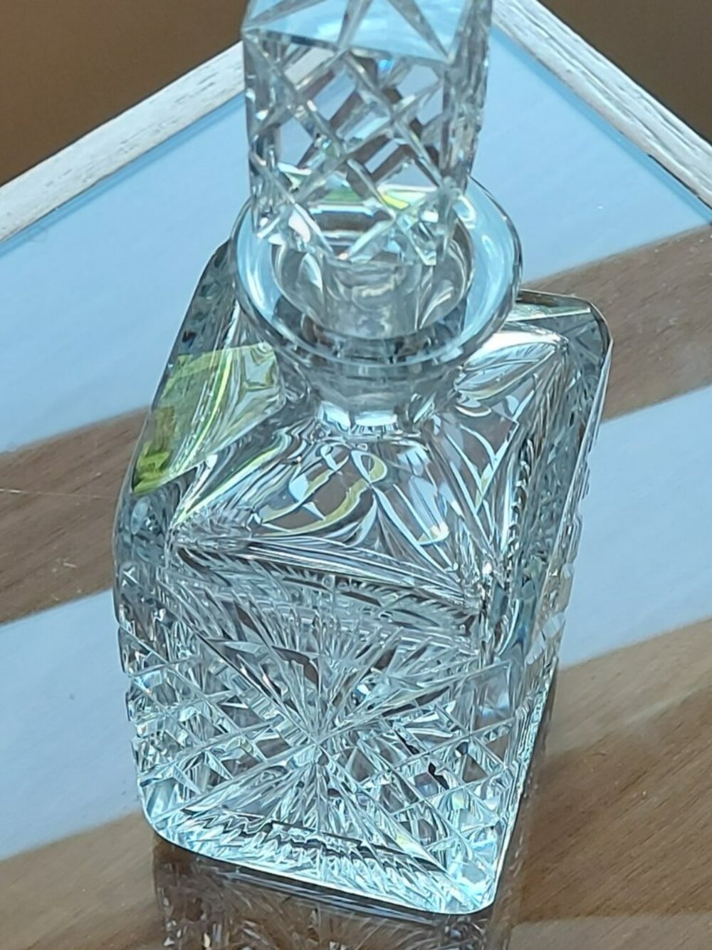 Square Crystal Decanter - Picture 2 of 3